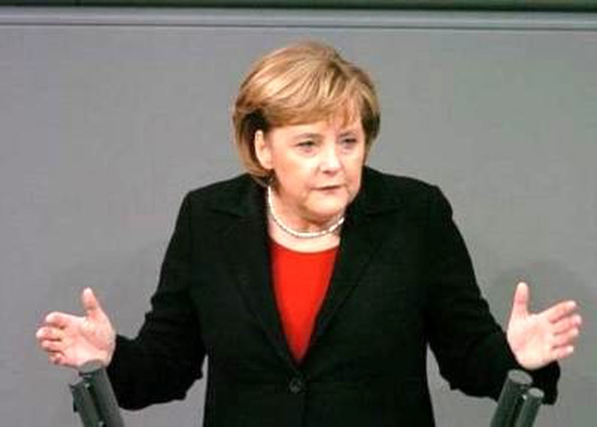 Merkel, \'Kurtarma Fonu\'na Daha Yakın