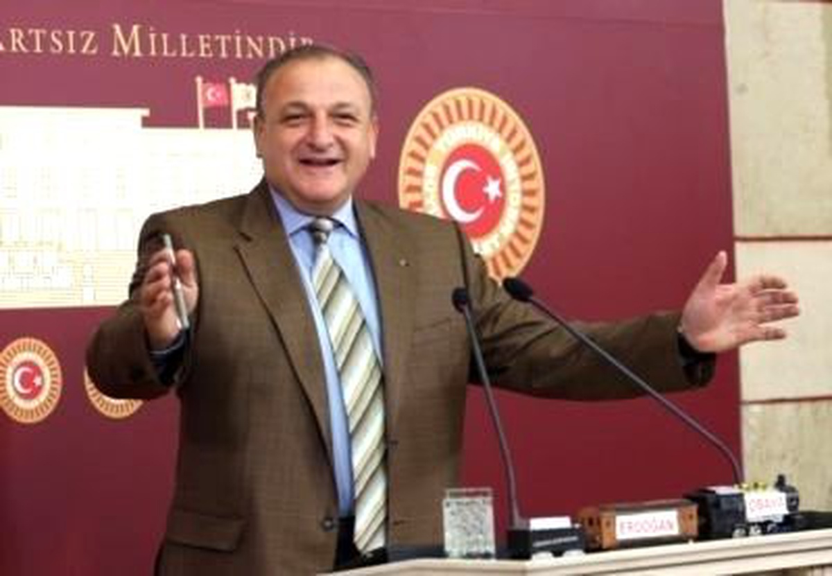 Mhp\'li Vural: "Pkk\'nın Yapamadığını AKP Yerine Getiriyor"