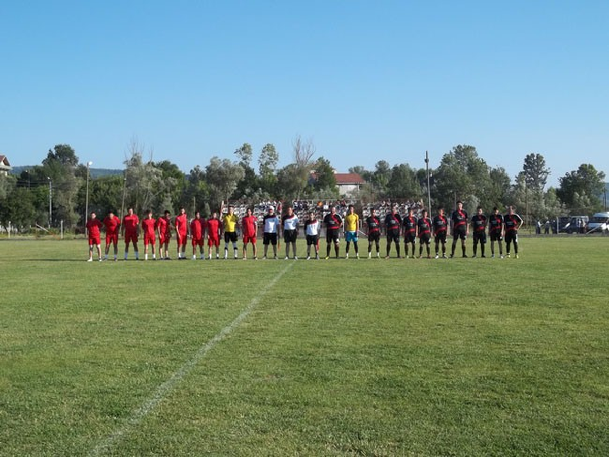 Saltukova\'da Boğa Ödüllü Yaz Futbol Turnuvası Devam Ediyor