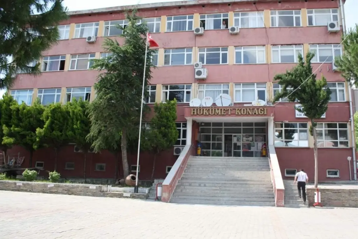 Selendi Adliyesi Kapatıldı