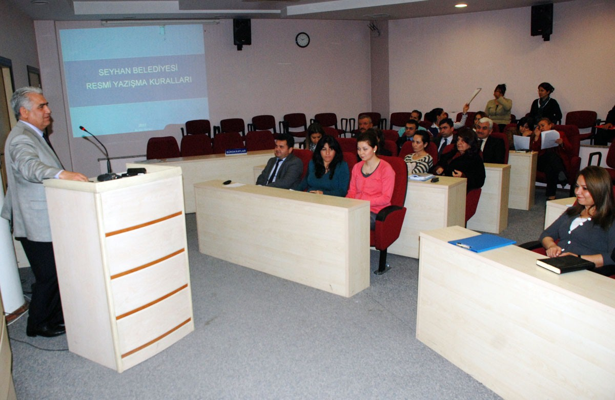 Seyhan\'da Hizmet İçi Eğitim Seminerleri Devam Ediyor