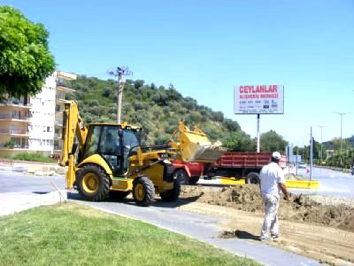 Söke\'de Yenikent Kavşağına Sinyalizasyon