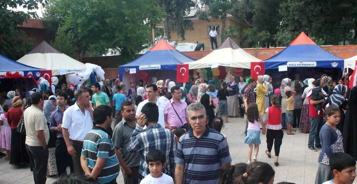 Suruç Halk Eğitim Merkezinden Yıl Sonu Karma Sergisi