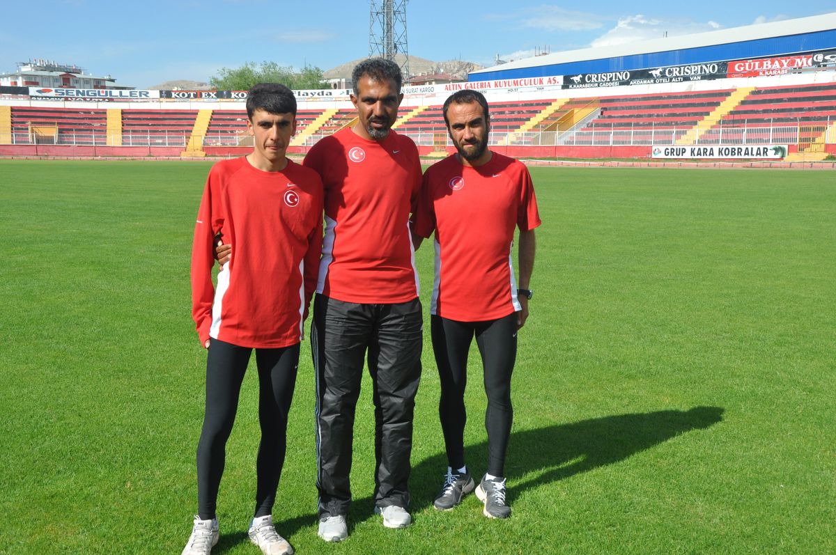 Vanlı Atletlerden Büyük Başarı
