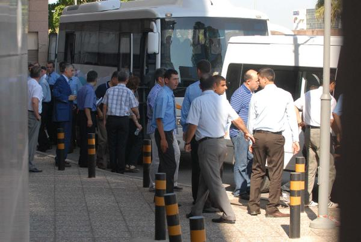 Askeri Casusluk Operasyonunda Kadın Subaylar Kuryelik Yaptı İddiası