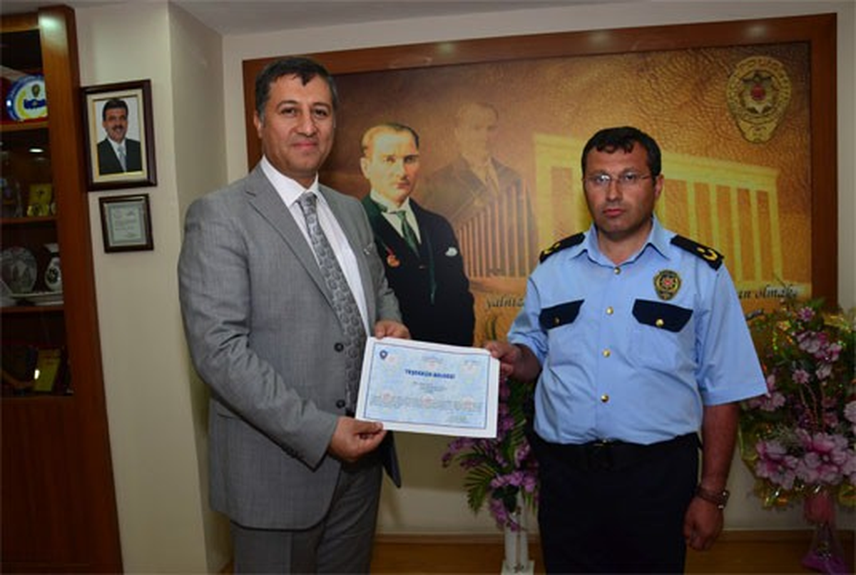 Canı Pahasına Kavgaya Müdahale Eden Emniyet Müdürü Ayın Polisi Seçildi