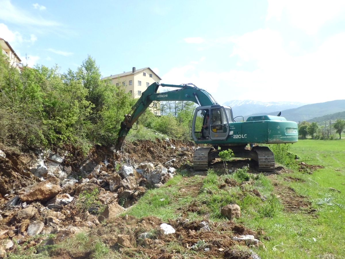 Cevizli Beldesinde Taşkın Önleme Kanalları İslah Eildi