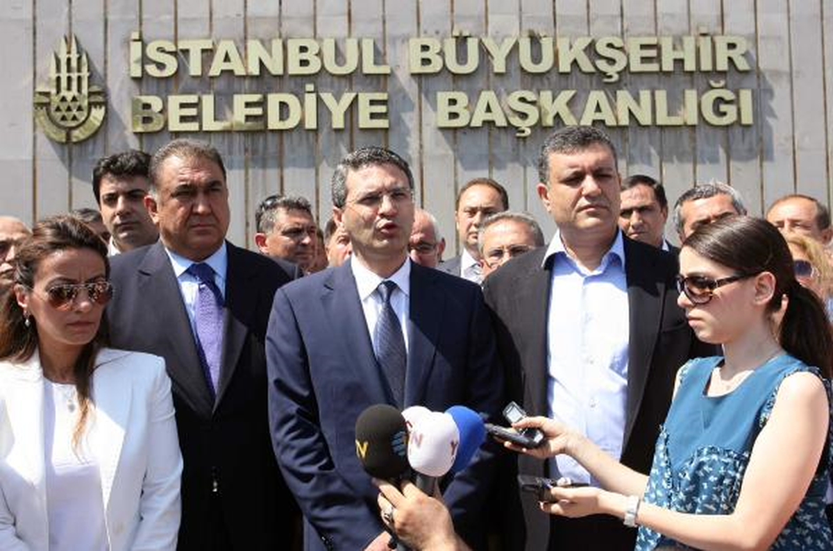 CHP\'den AKP\'li Belediyeye Suçlama: Esenyurt\'u Yağmalıyorlar