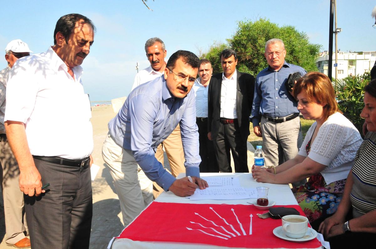 CHP\'den İmza Kampanyası