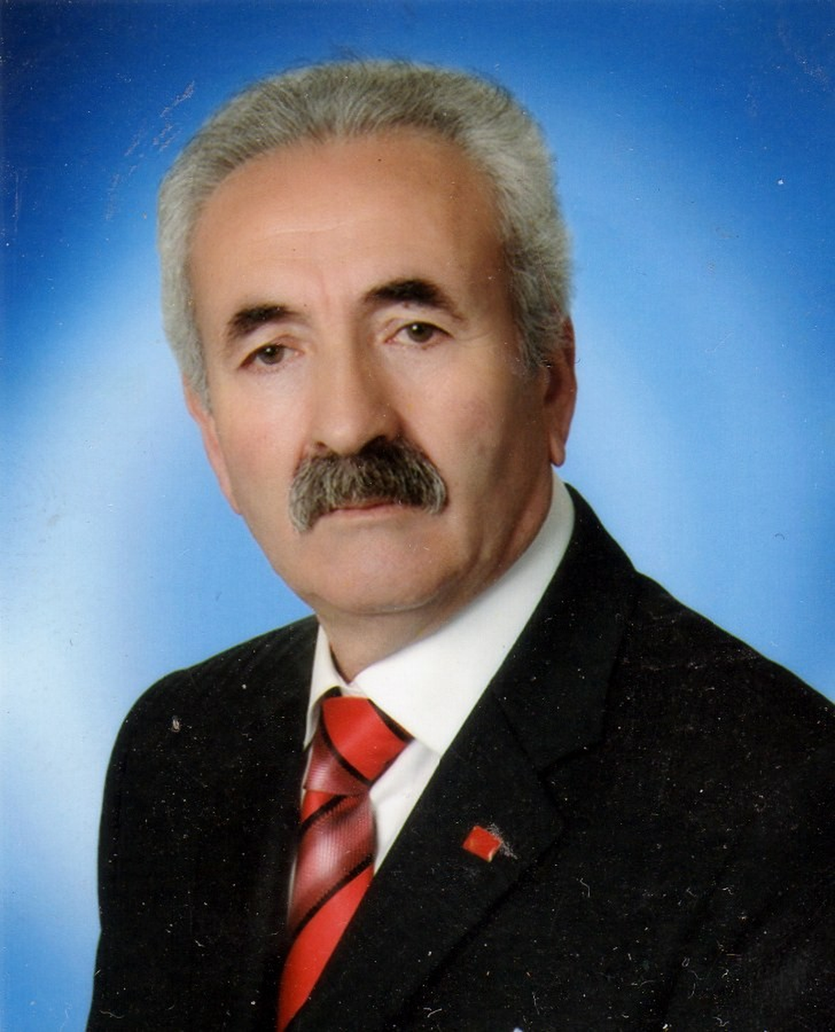 CHP\'li Mehmet Zalımoğlu Partisinden İstifa Etti