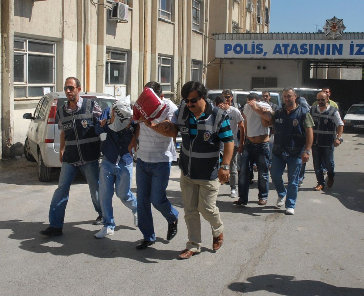 Çocuklara Hırsızlık Yaptıran Şebeke Çökertildi