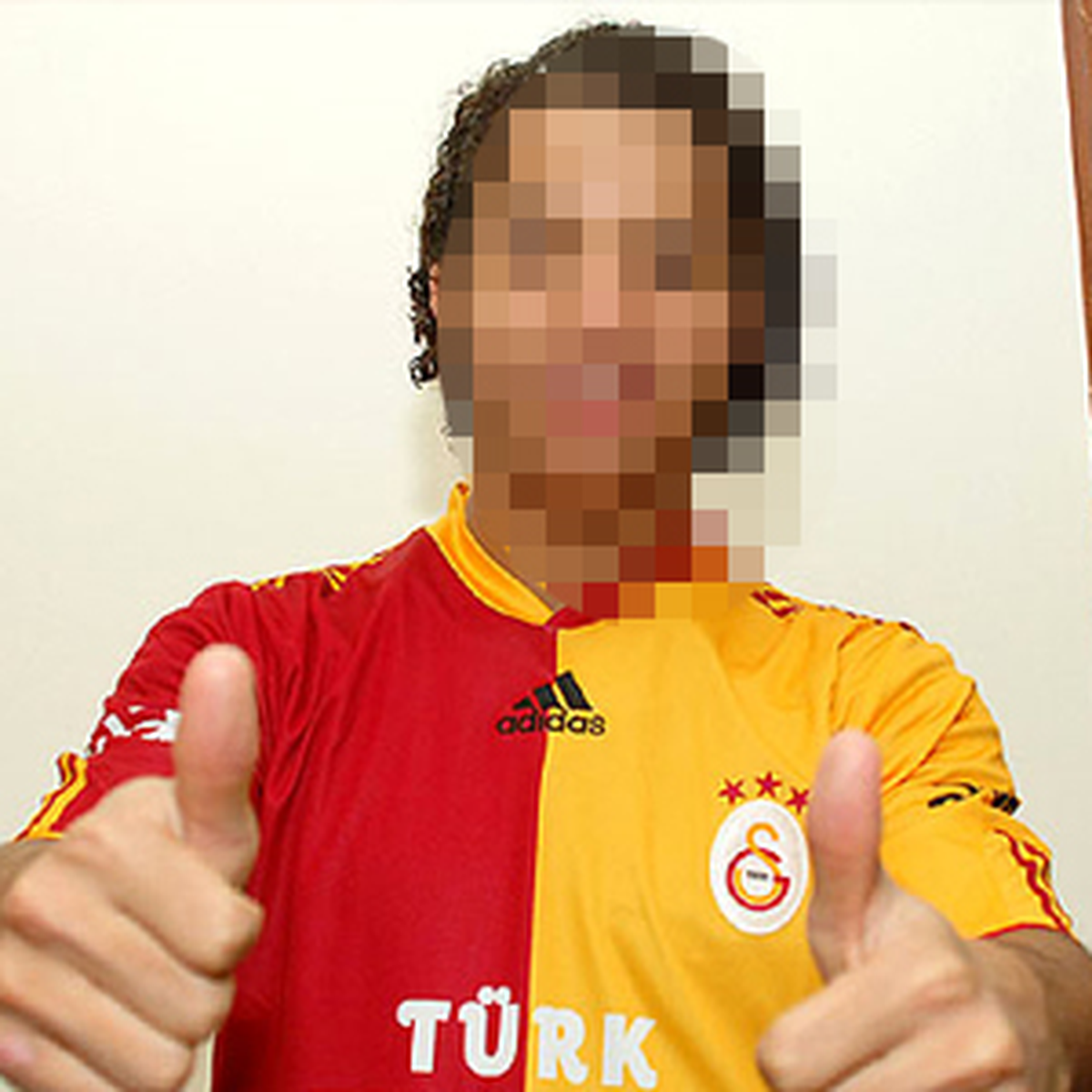 Eski Aslan Yuvaya Dönüyor!