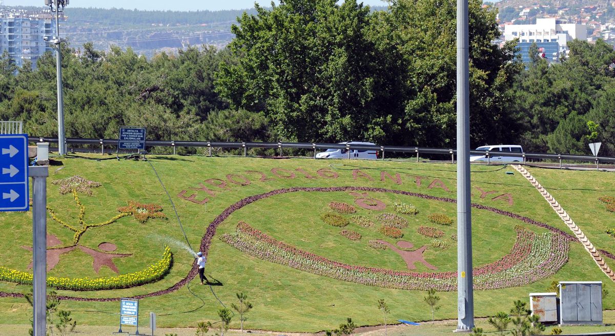 Expo\'nun Teması Kavşağa İşlendi