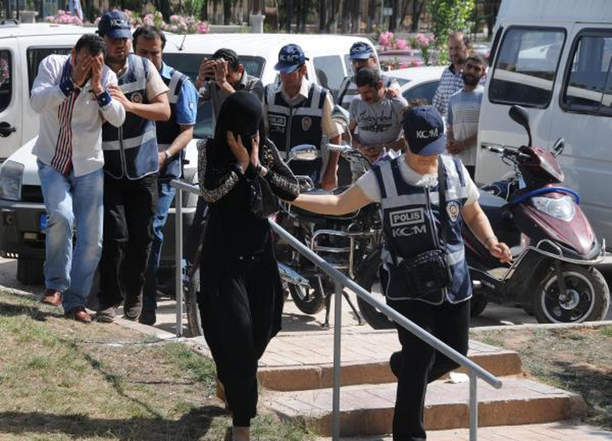 Gaziantep\'te \'Torbacı\' Operasyonu: 32 Gözaltı