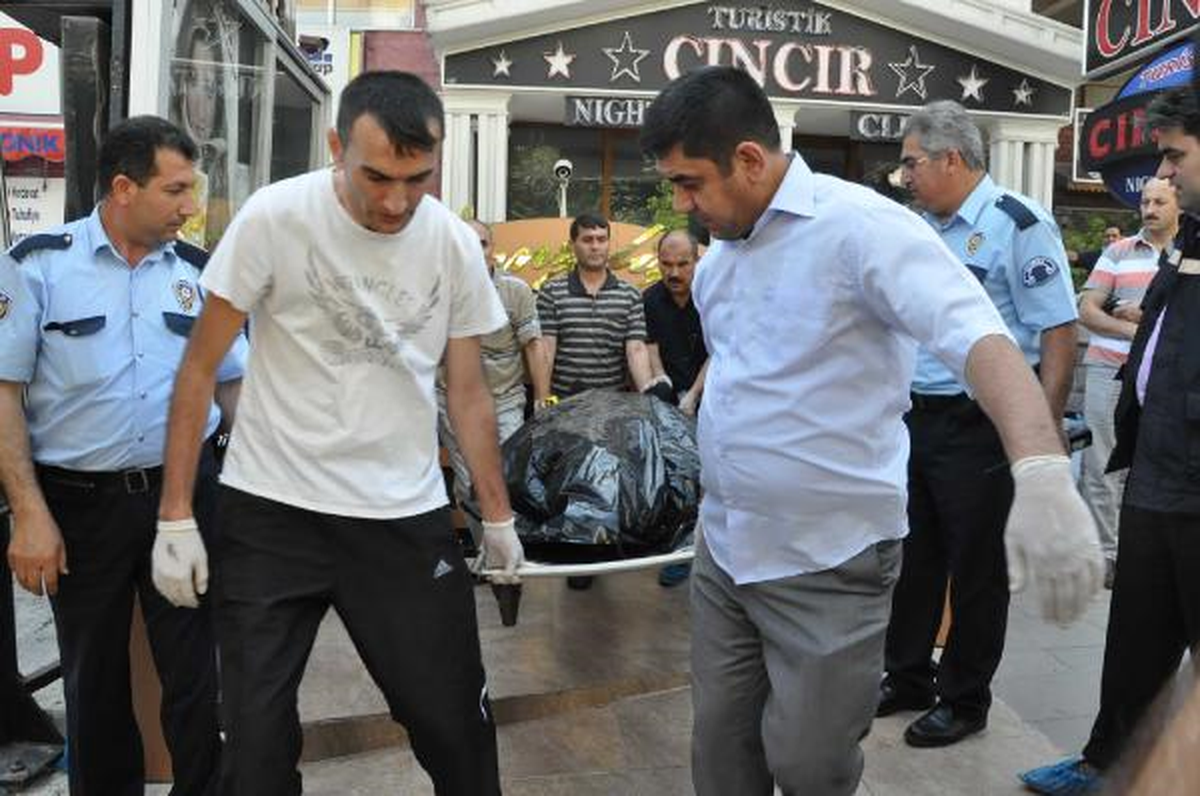 Gazinodaki Kavgada, Güvenlik Görevlisi Kasiyeri Öldürdü