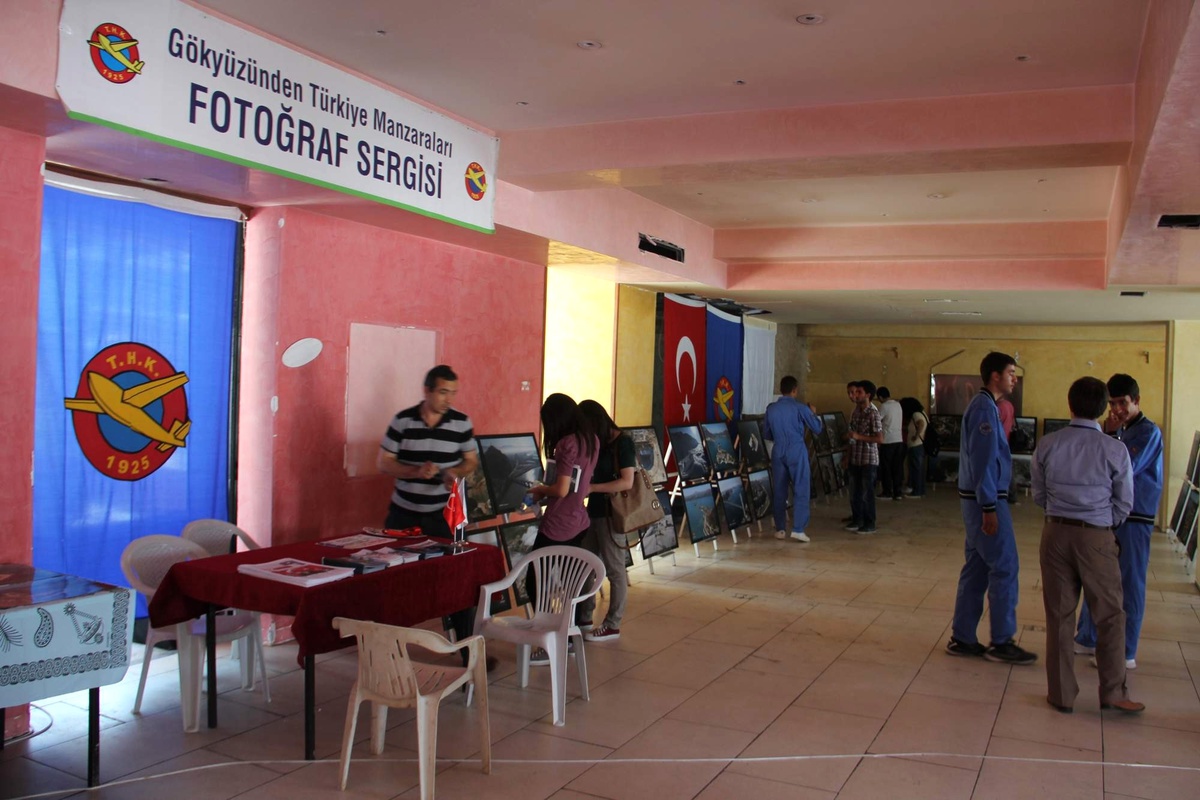 Gökyüzünden Türkiye Manzaraları Fotoğraf Sergisi Kırşehir\'de Açıldı