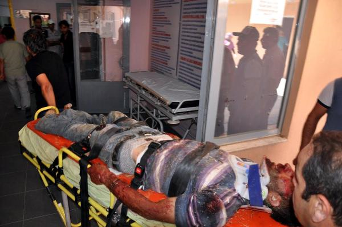 İki Tır ve Kamyonet Çarpıştı: 1 Ölü, 5 Yaralı