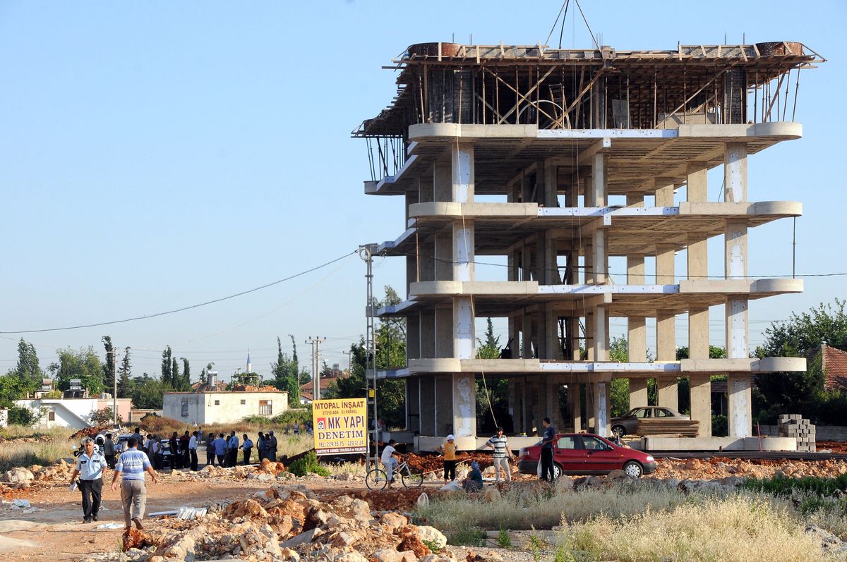 İnşaaat İşçisi Kurusıkı Tabancayla Yaralandı