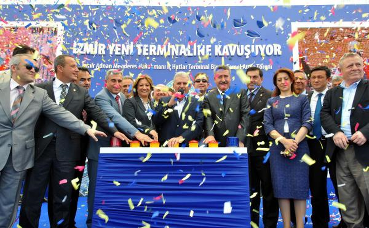 İzmir\'e 250 Milyon Euro\'luk İç Hatlar Terminali