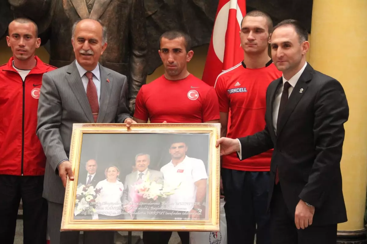 Londra Olimpiyatlarında Bursa\'nın Gururu Olacaklar