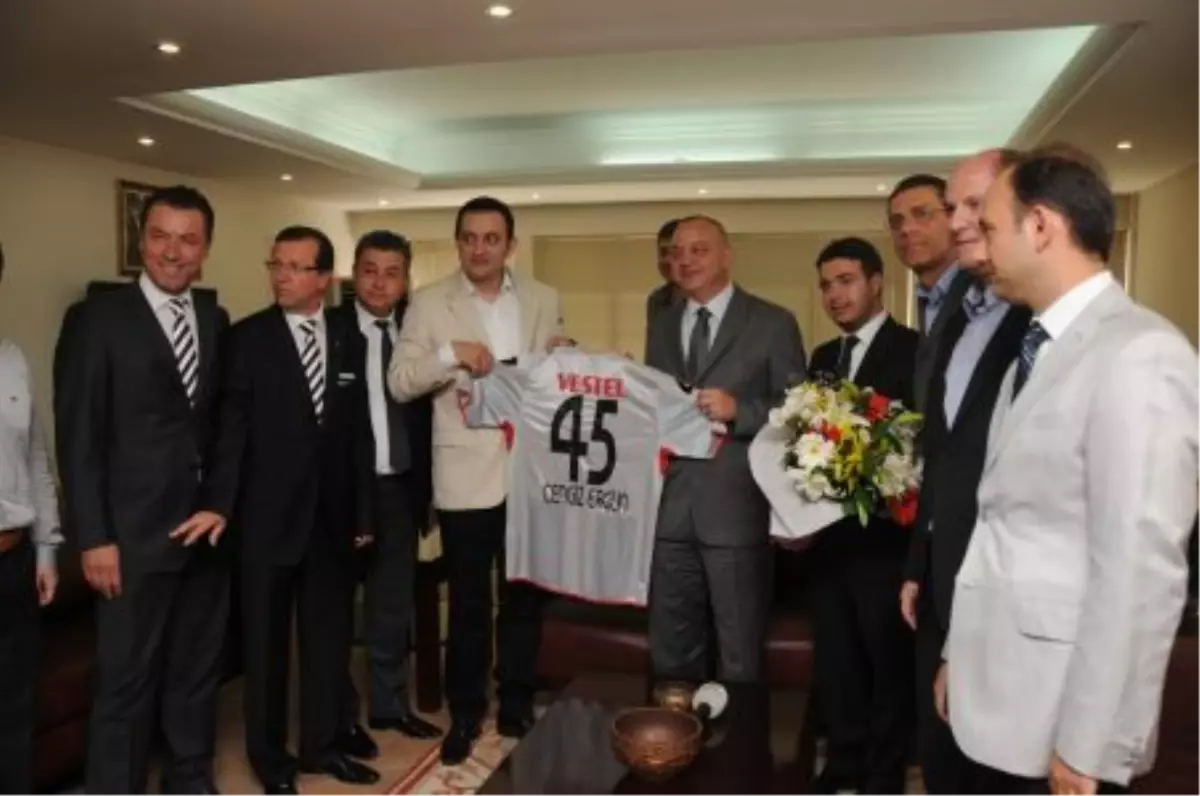 Manisaspor\'un Yeni Yönetimi