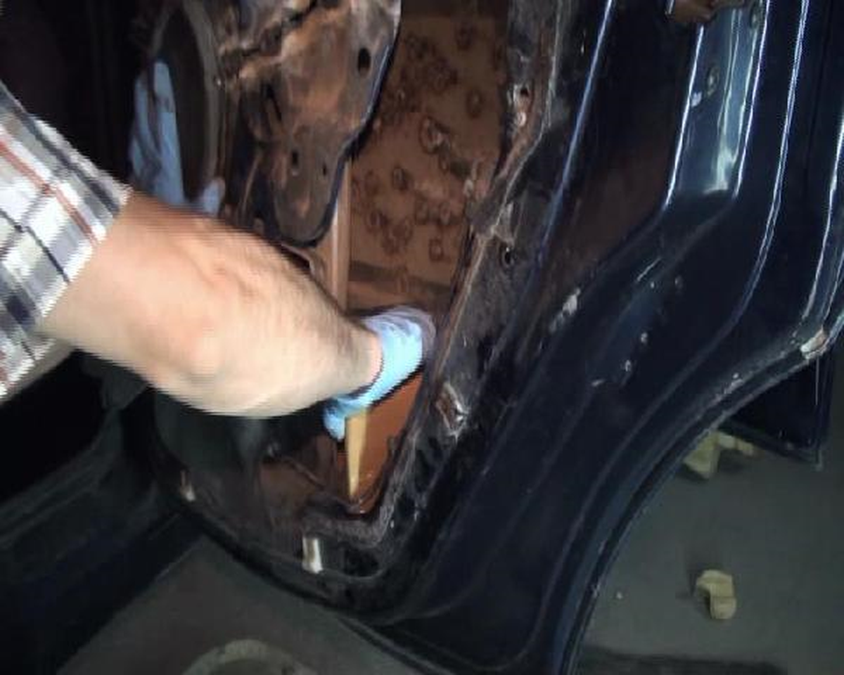 Otomobilin Her Yerinden Eroin Çıktı