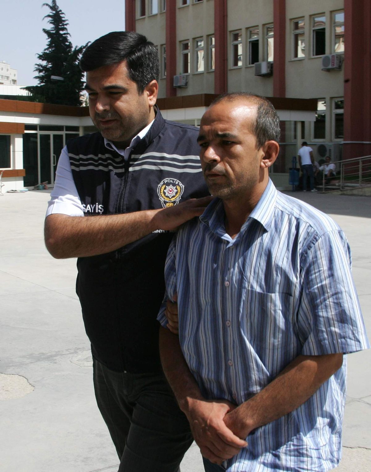 Yardım Bahanesiyle Dolandırıcılık İddiasına Gözaltı