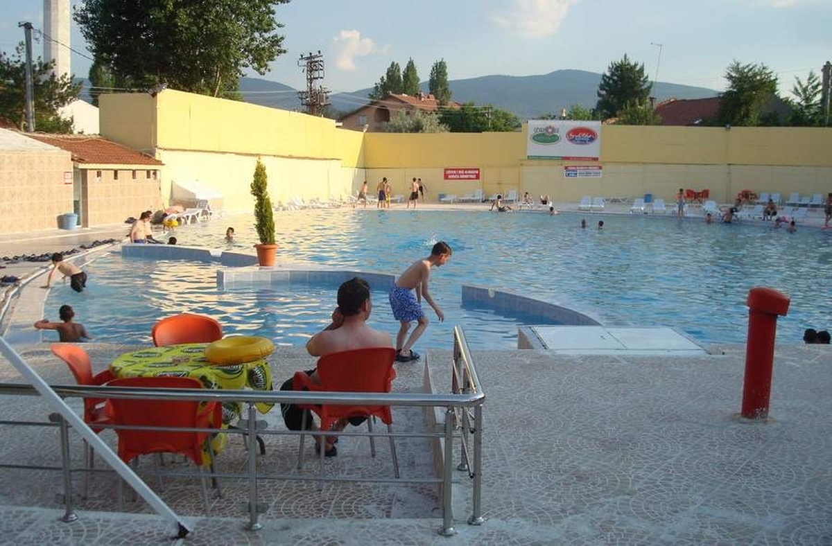 Yoncalı'da Dübekciler Havuz ve Hamamları Yenilendi