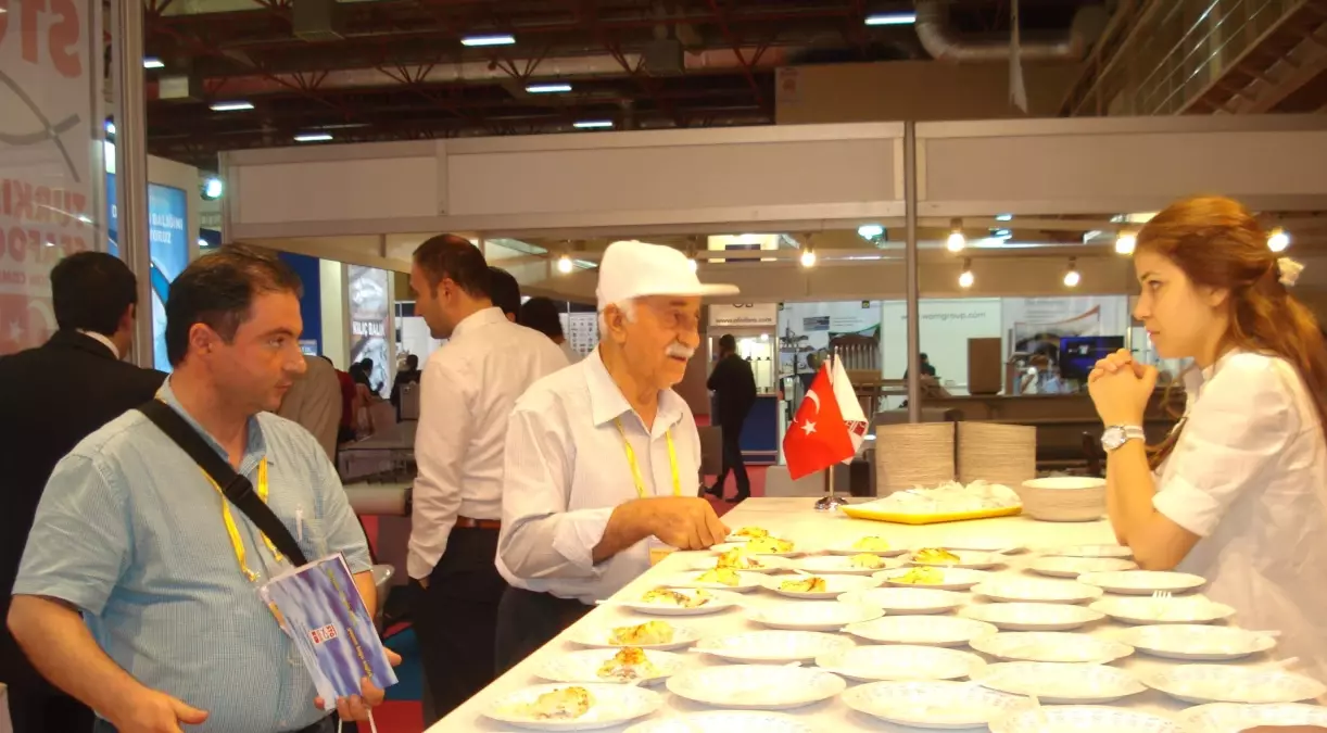 3 Bin Kişiye Türk Balıklarını İkram Edildi