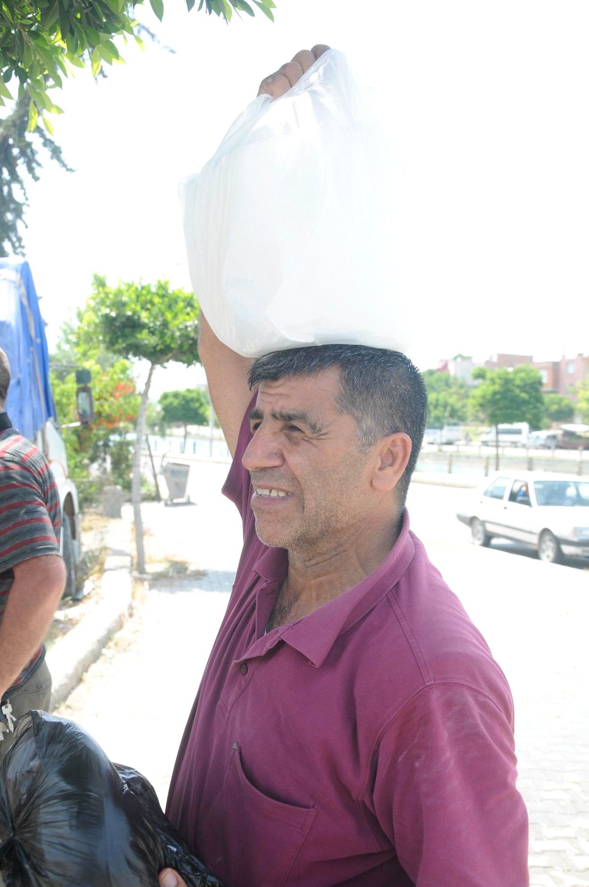 Adanalılar "Karsambaç" ile Serinliyor