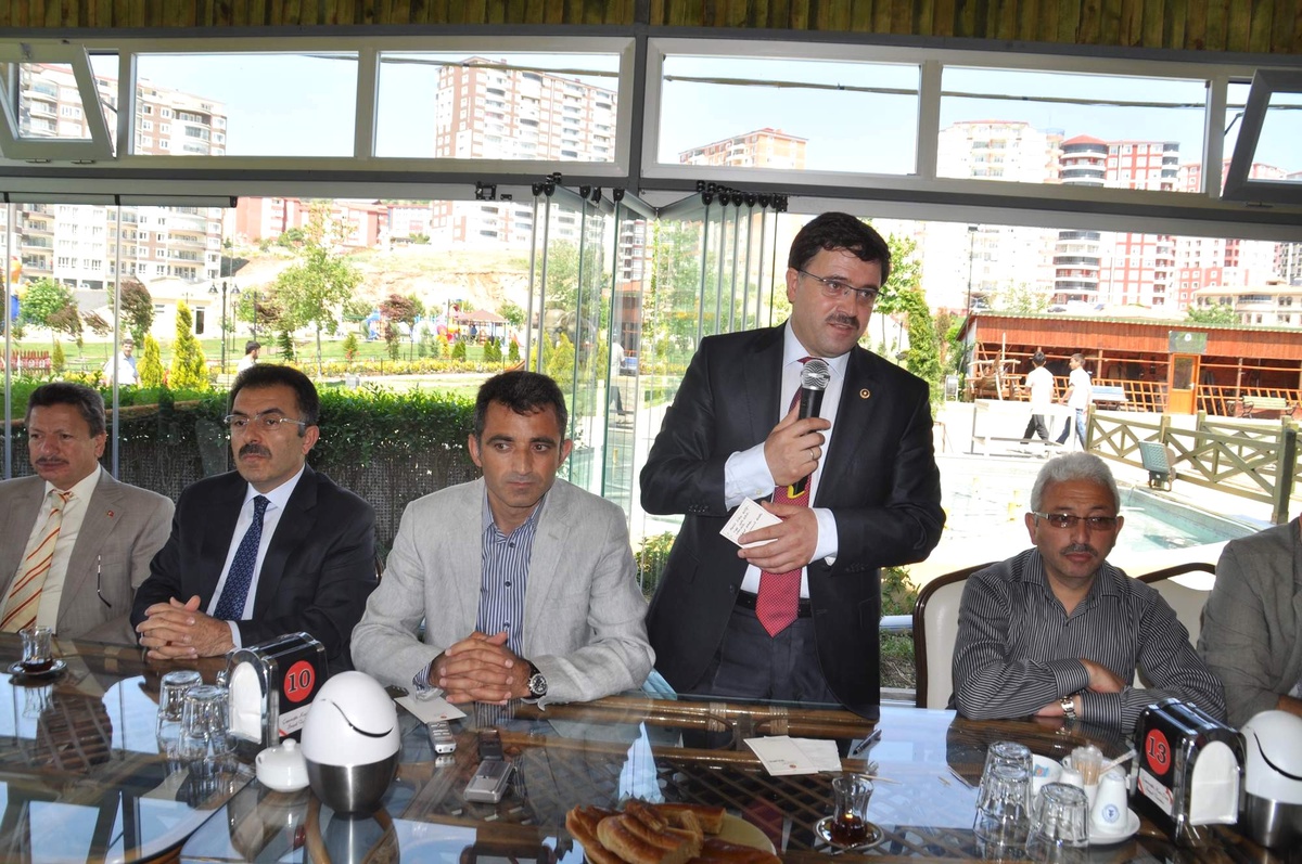 AK Parti Yozgat Milletvekilleri Çalışmaları Değerlendirdi