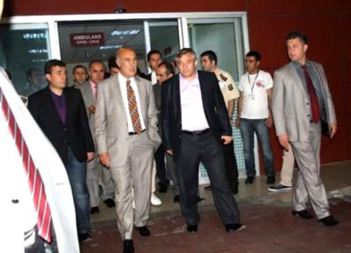 Avcılar\'da Polise Silahlı Saldırı : 1 Yaralı