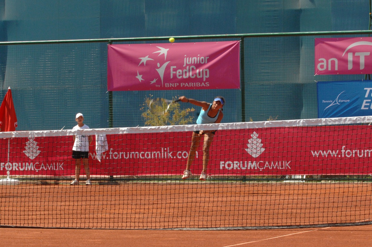 Avrupa 18 Yaş Bayanlar Yaz Tenis Kupası\'nın Hazırlıkları Devam Ediyor