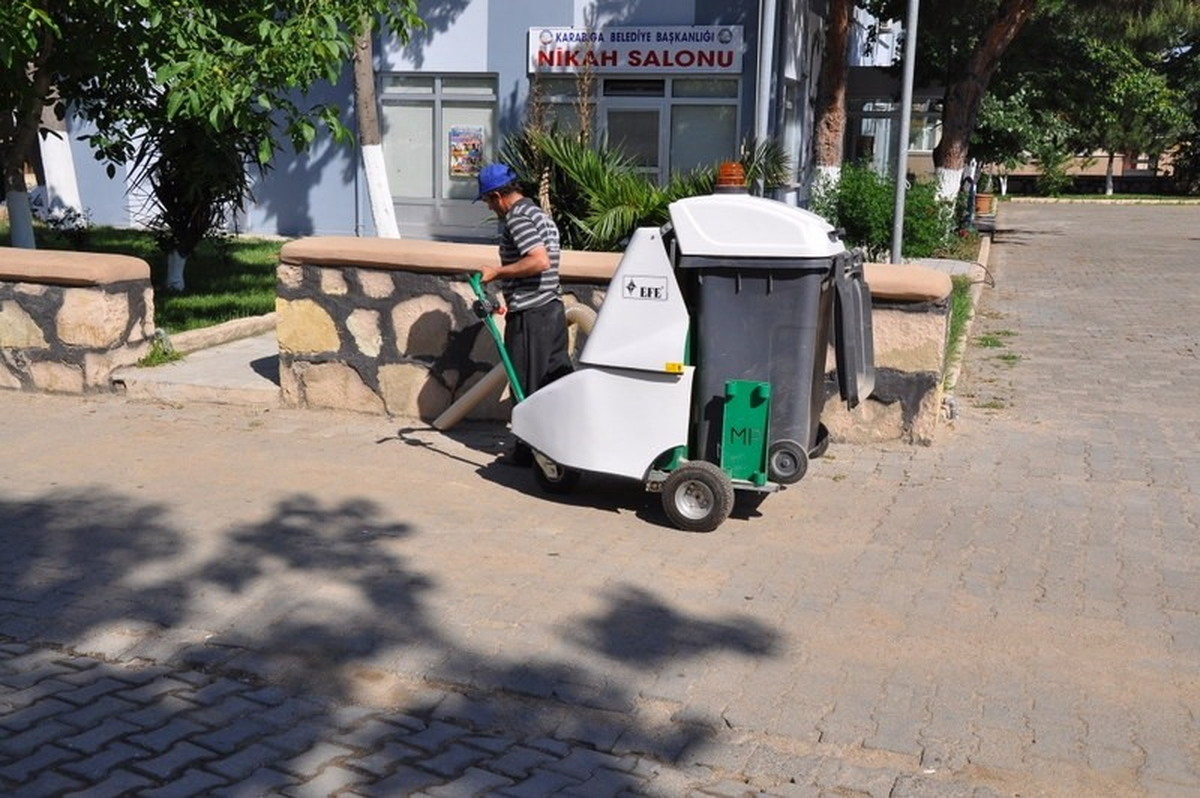 Biga Belediyesi Vakumlu Yol Süpürme Makinesi Aldı