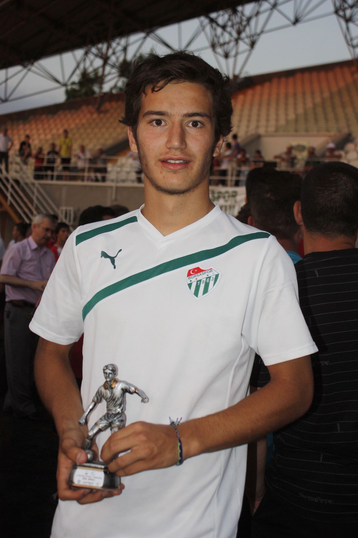 Bursaspor\'da Yeni Bir Yıldız Doğuyor