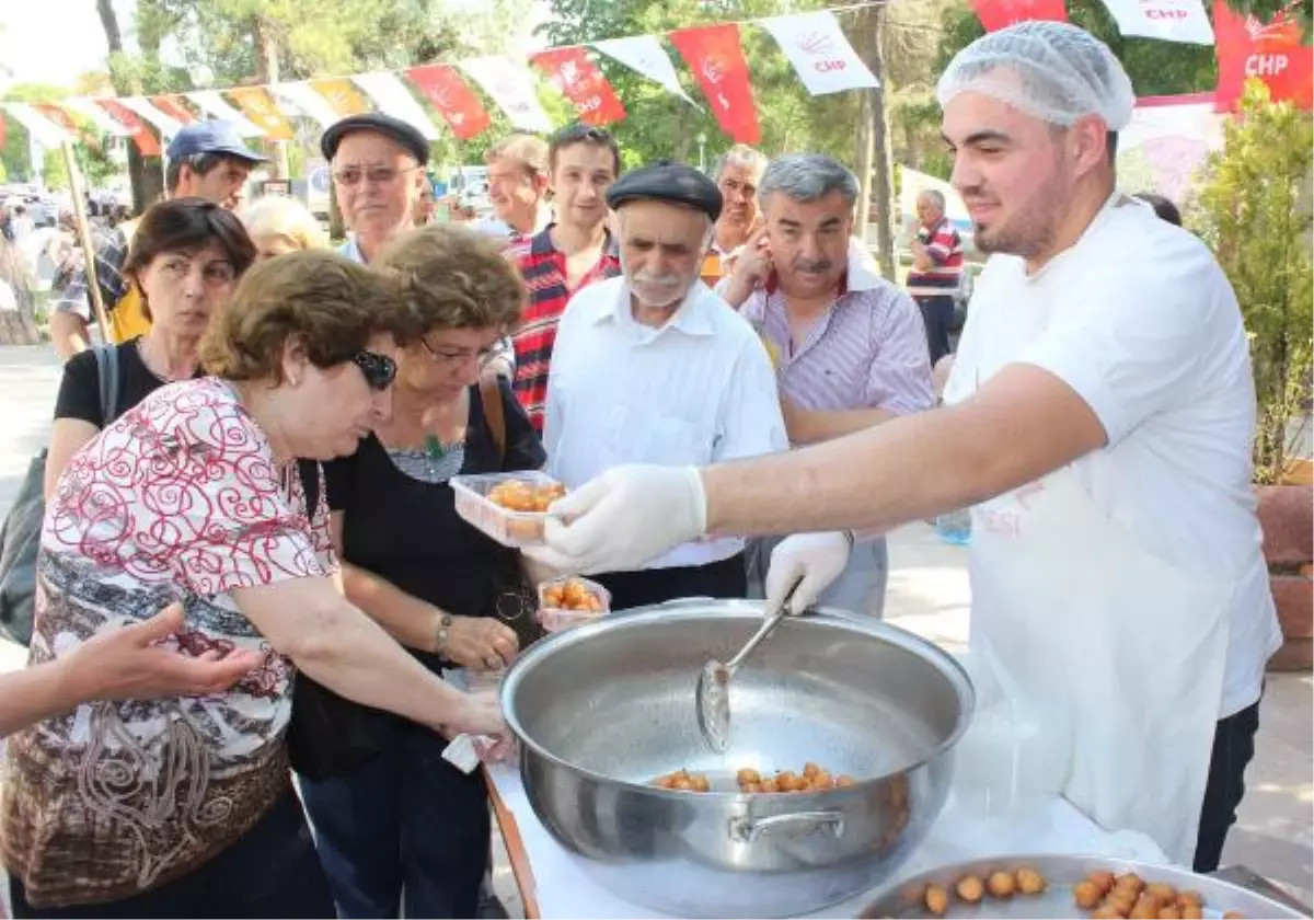 CHP\'li Tutuklu Vekiller İçin Lokmalı İmza Kampanyası