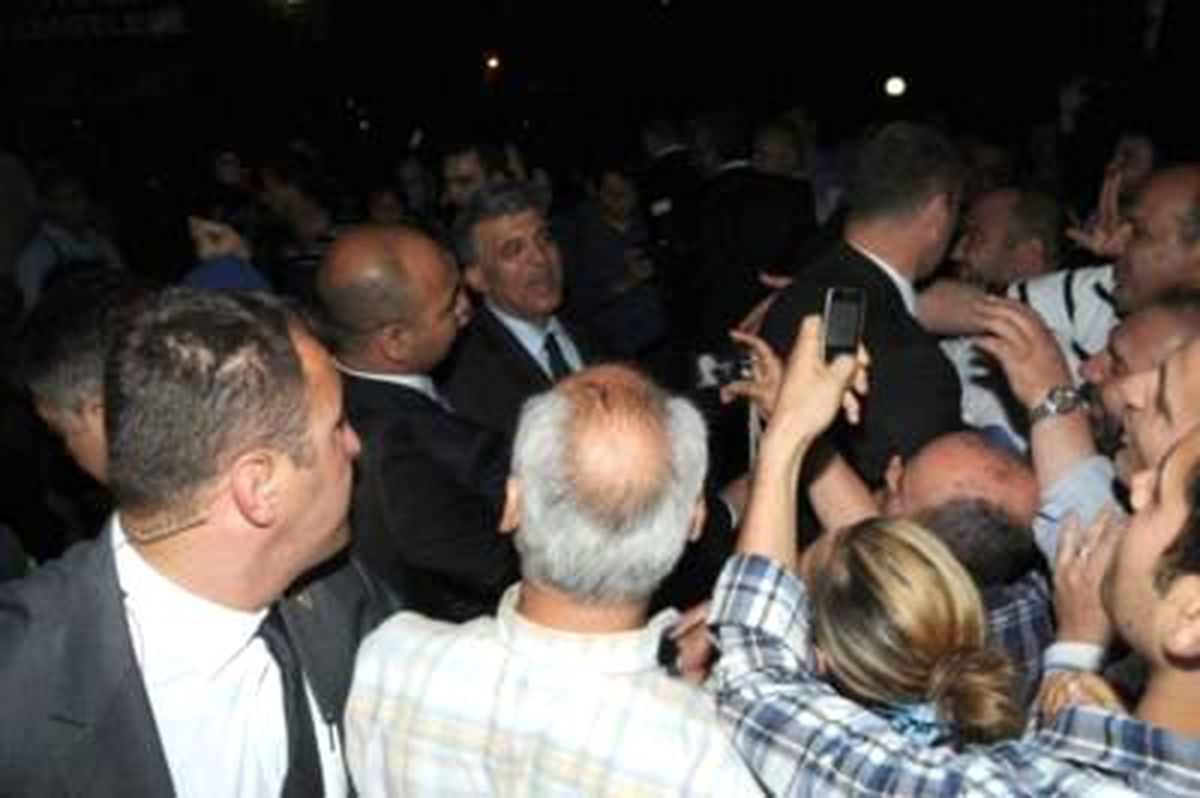 Cumhurbaşkanı Gül İzmir\'de