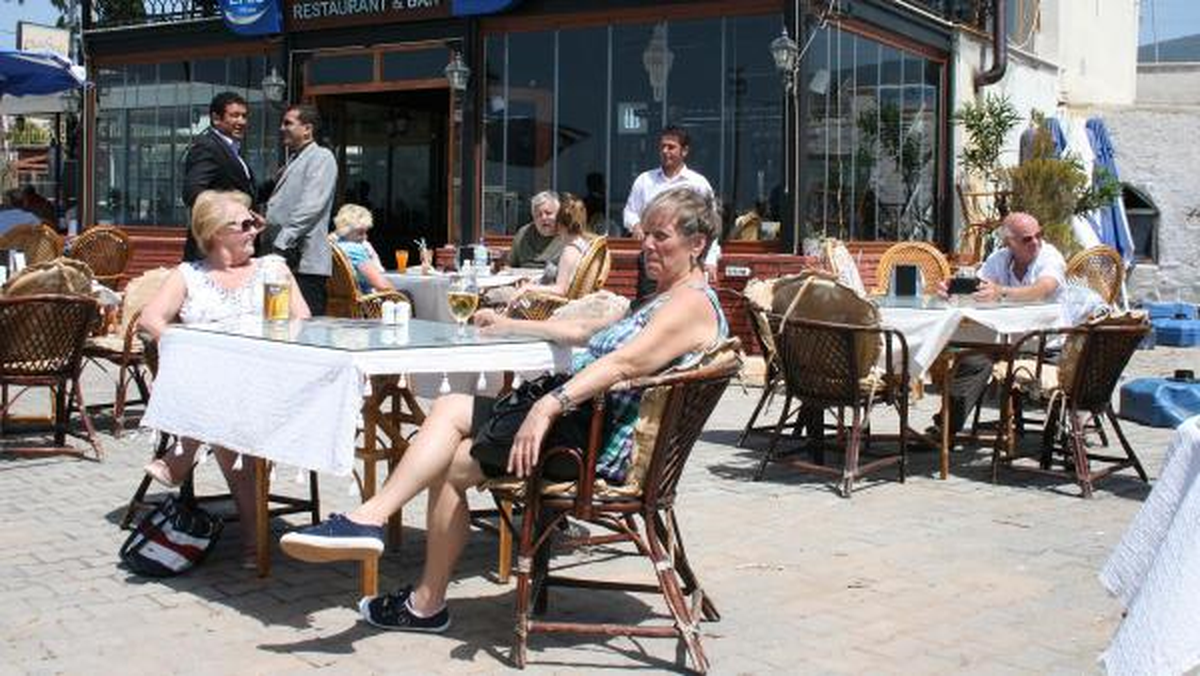 Didim\'de Plajlar Doldu