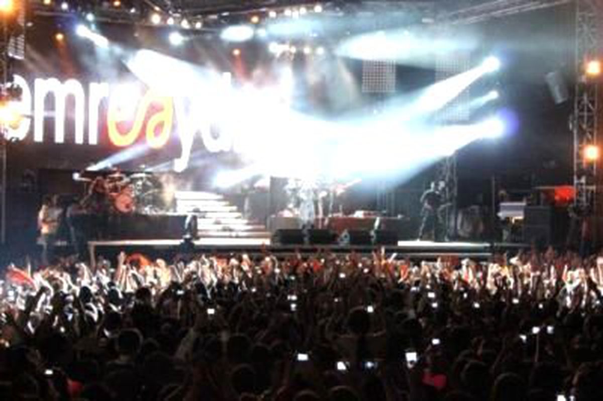 Erzurum\'da Tarkan ve Emre Aydın Rüzgarı