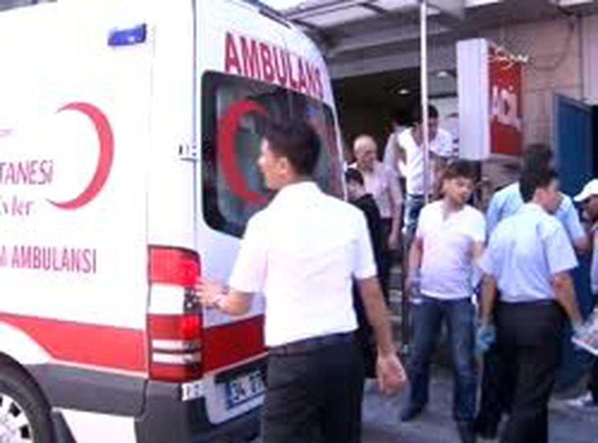 Gaziosmanpaşa\'da Polise Silahlı Saldırı