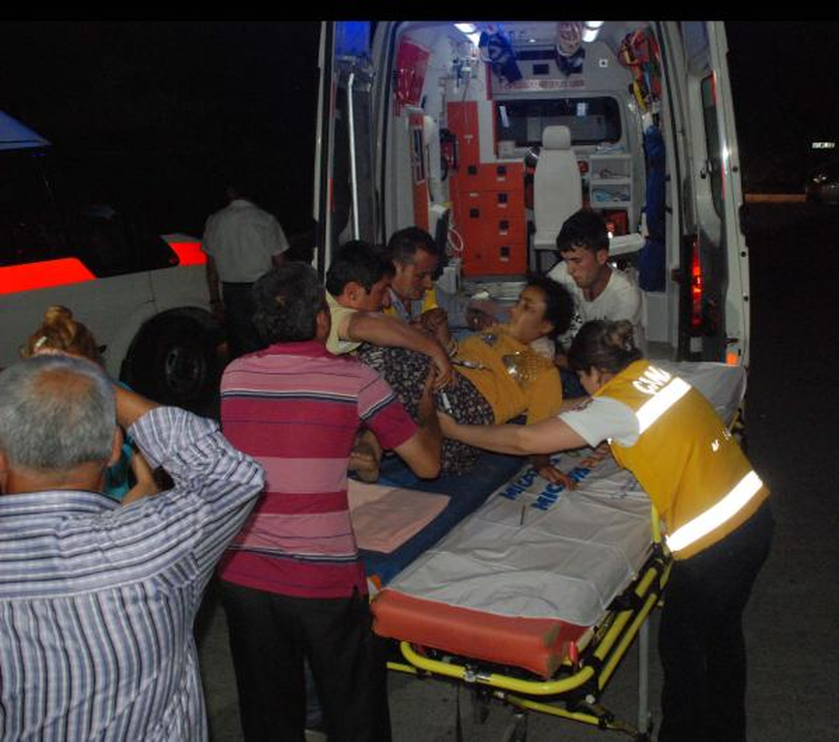 Hayır Pilavı Yiyen 60 Köylü Zehirlendi