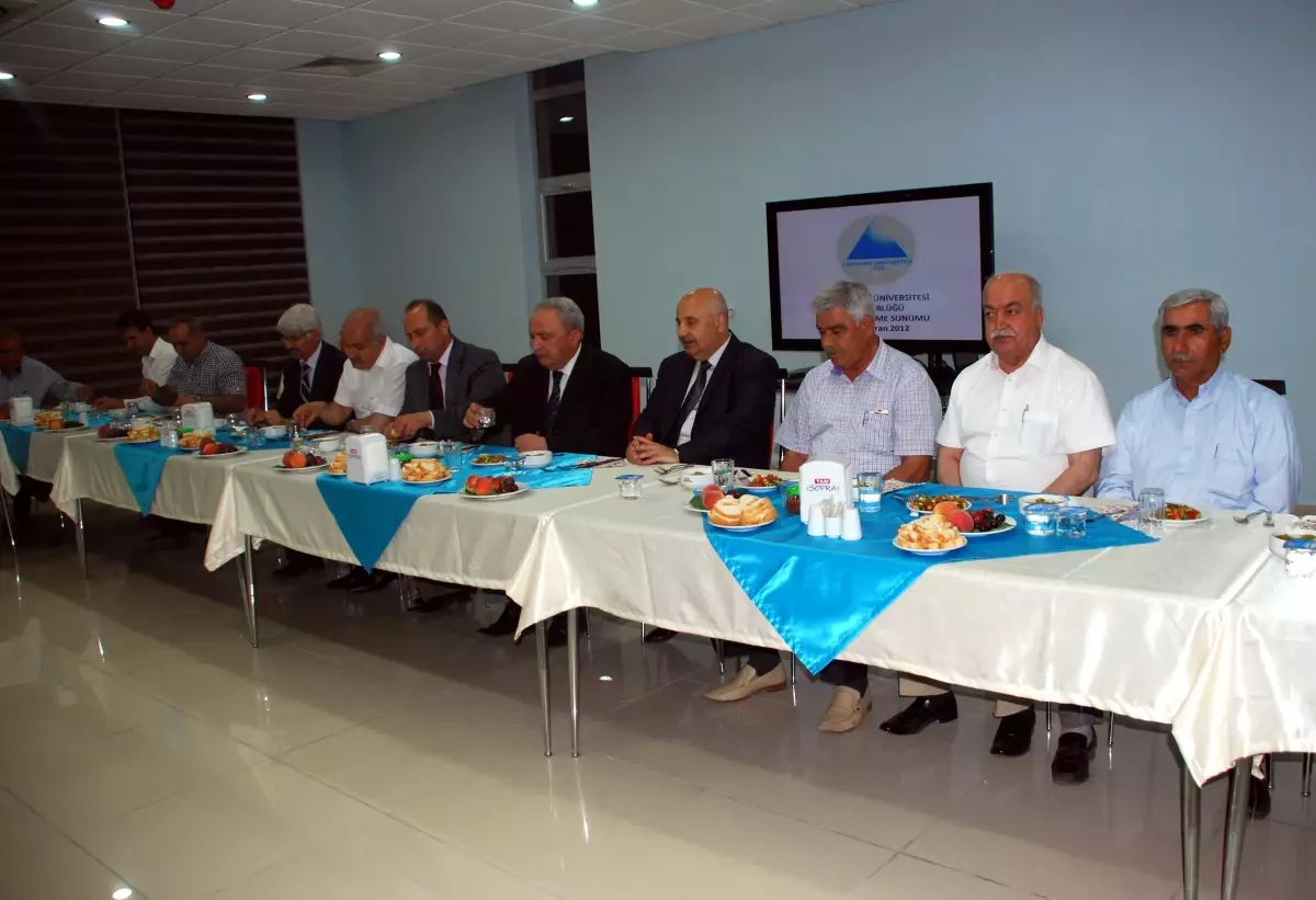 Üniversite-Sanayi İşbirliğini Geliştirme Toplantısı Yapıldı