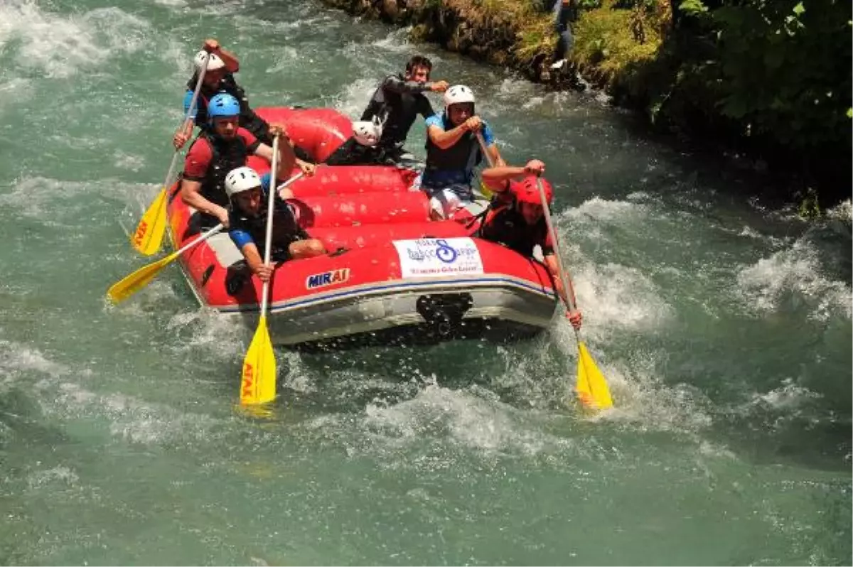 Van Valisi\'nden Feqiye Teyran Festivali\'nde Kürtçe Açılım