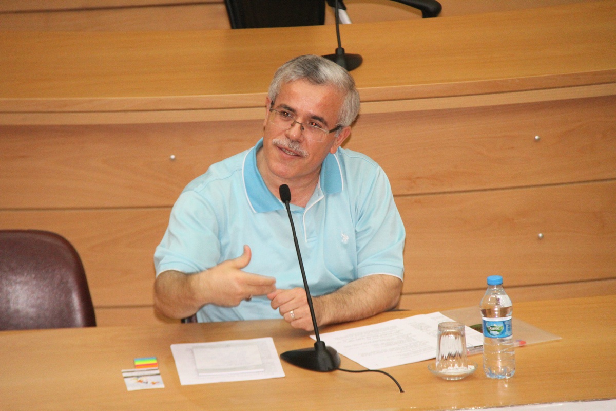 Yazar Ahmet Özkılınç\'tan \'Renkler İçinde Yaşam Şekli\' Semineri
