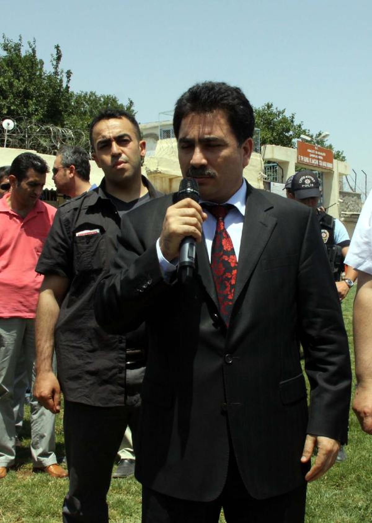13 Kişinin Yanarak Öldüğü Şanlıurfa Cezaevi\'nde Gerginlik (3)
