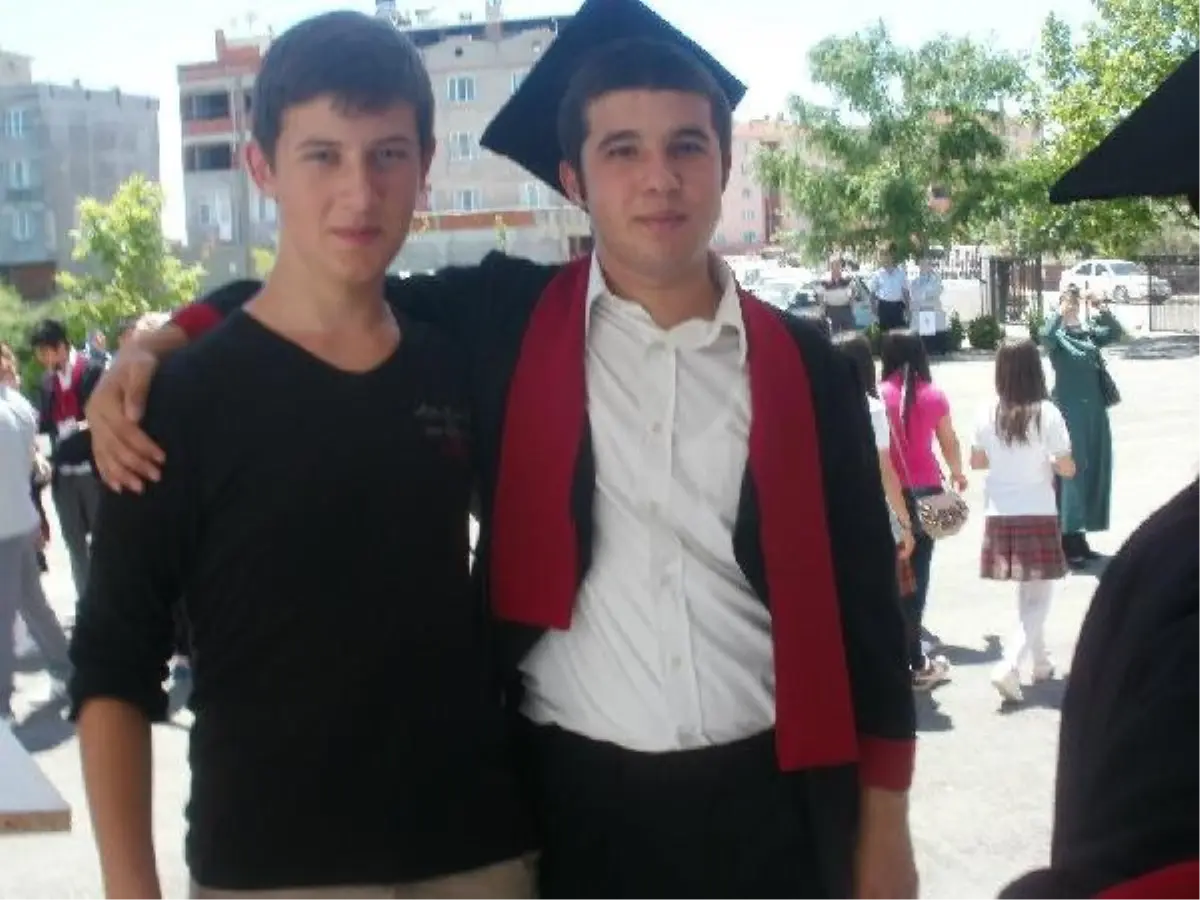 18 Yaşındaki Hüseyin, Denizde Boğuldu