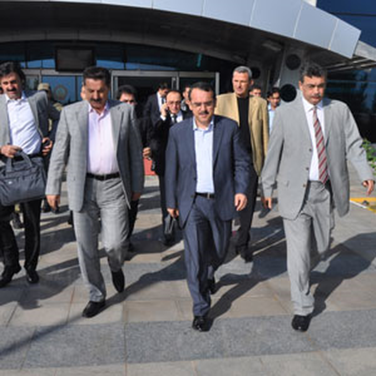 Adalet Bakanı Ergin ile Çalışma ve Sosyal Güvenlik Bakanı Çelik Şanlıurfa Cezaevi\'nde
