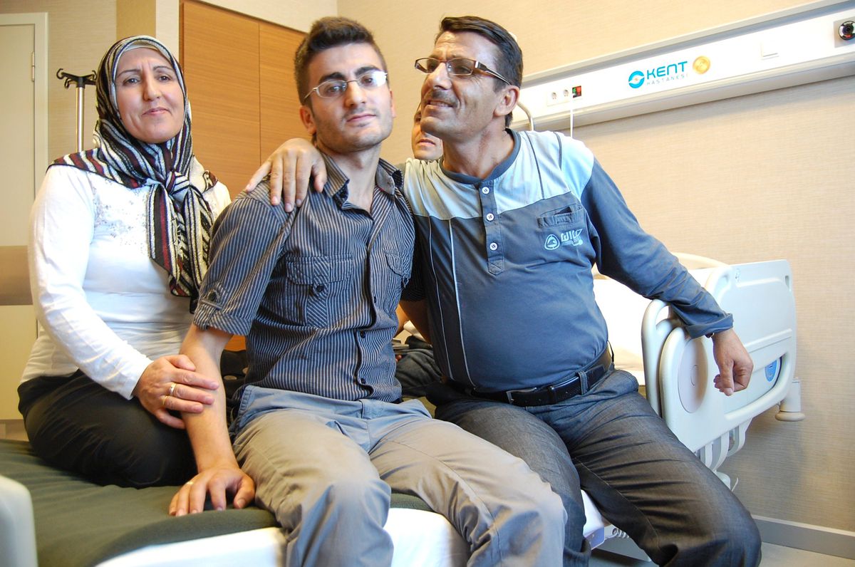 Artık Babasının Hem Oğlu Hem Kardeşi