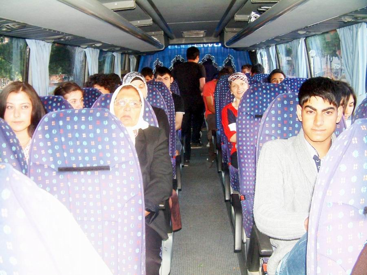 Burhaniye\'de Sınavcı Öğrencilere Kaymakam Desteği