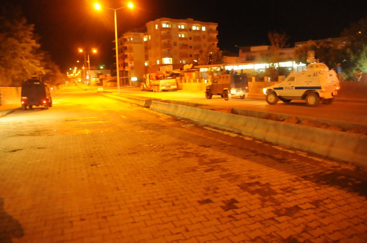 Cizre\'de Olaylı Gece